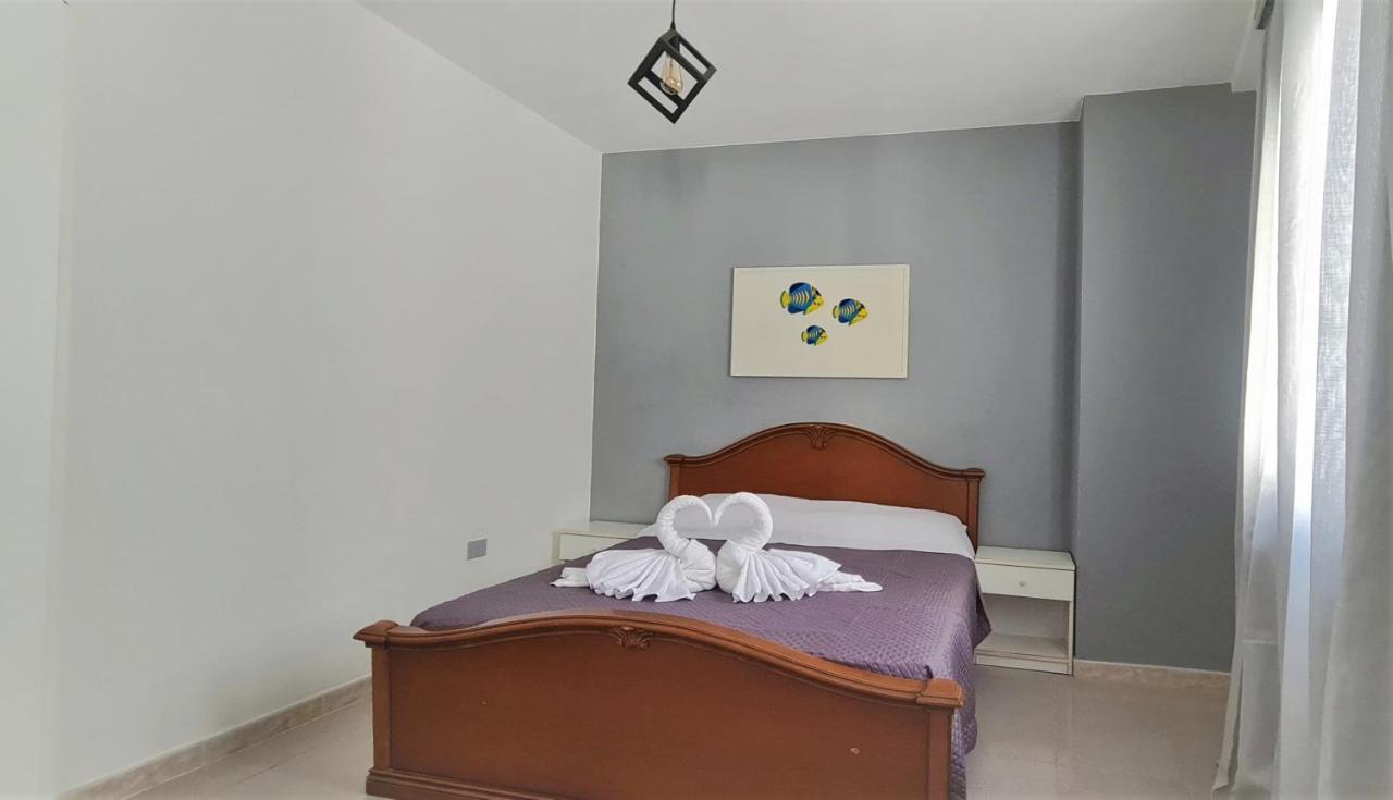הוילה Holiday House In סיניסקולה מראה חיצוני תמונה